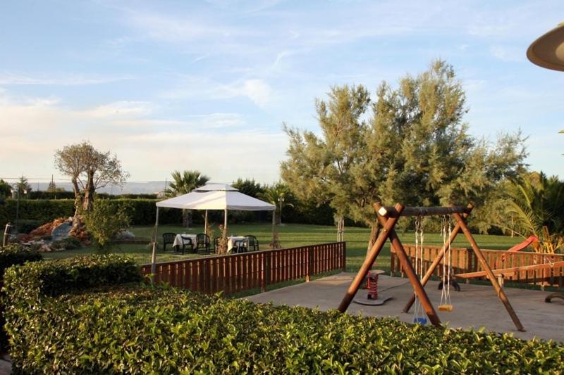 Agriturismo Posta Bassi Фоджа Екстериор снимка