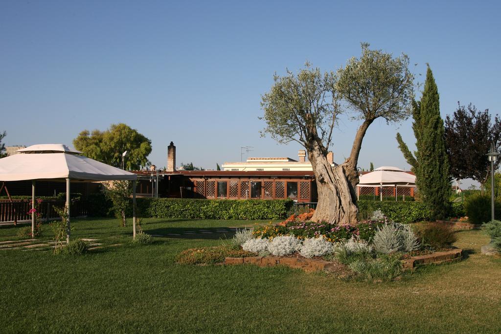 Agriturismo Posta Bassi Фоджа Екстериор снимка